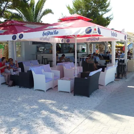 아파트 Nice With Shared Swimming Pool Only 500m From The Beach And 4km From