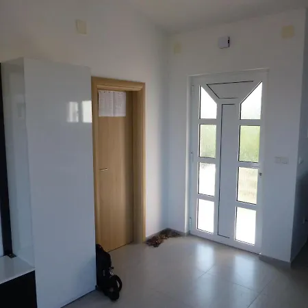아파트 Nice With Shared Swimming Pool Only 500m From The Beach And 4km From